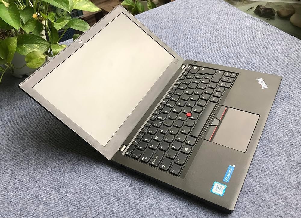 Lenovo X270 Core i5 8gb Ram 256gb SSD 6th Generation