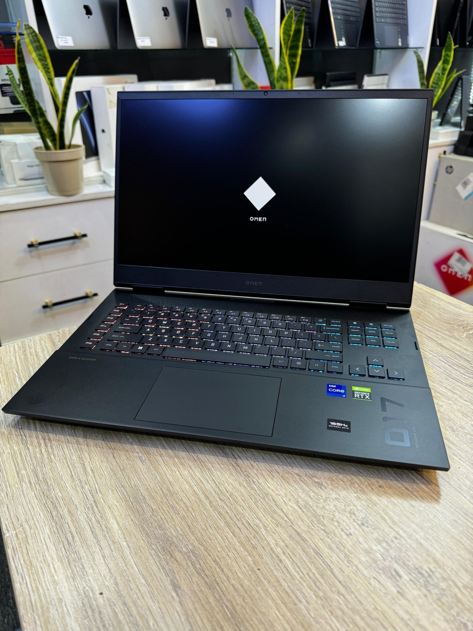 Hp Omen 17 inch Intel Core i7 12th Generation 22Cpus 2.5Ghz 16gb Ram 512gb SSD 6gb Nvidia GeForce RTX 3060 Dedicated Graphics 165Hz Refresh Rate