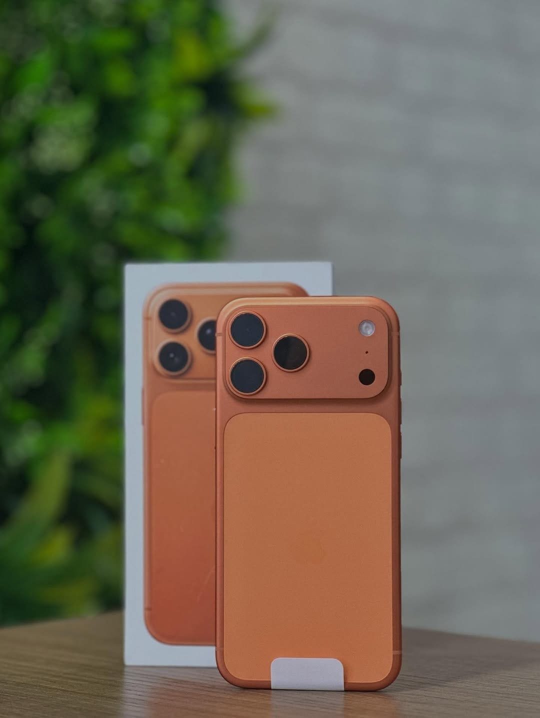 iPhone 17 Pro Max, 256gb internal storage, Simcard, Orange, Brand New (I.T)