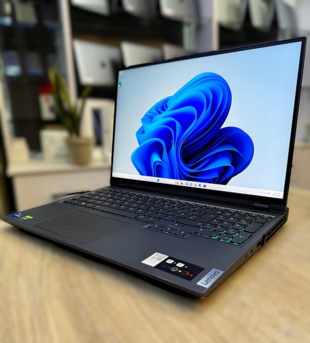 Lenovo Legion 5 core i7 12th gen 1tb ssd 32gb ram Nvidia RTX 3070 8Gb dedicated Graphics 2K screen display 20Cpus 2.3Ghz view 3