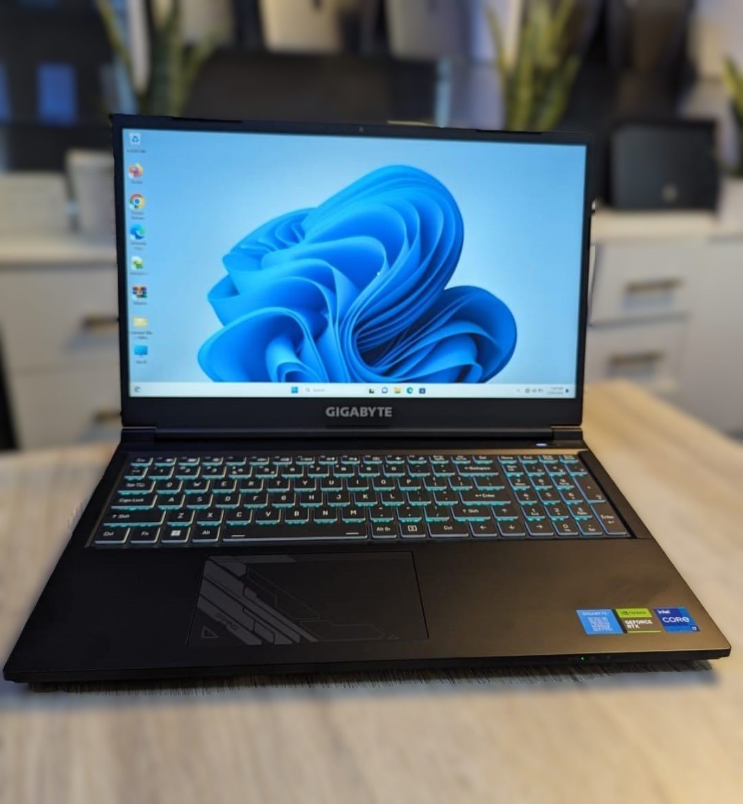 GIGABYTE G5 Intel Core i7 12th generation 512gb ssd 16gb ram Nvidia RTX 4060 8gb dedicated graphics Backlit keyboard