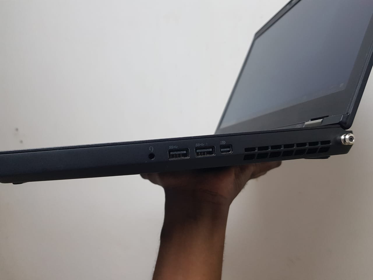 Lenovo Thinkpad P52 Gaming Laptop Core i7 8th generation 12CPUs 2.6 GHz 32gb Ram 256gb SSD 15.6