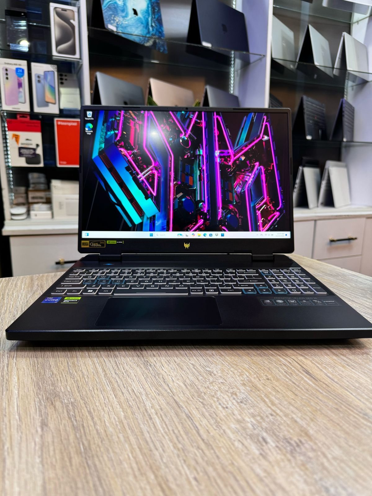 Acer Helios Neo 16 Core i7 13th Generation 16gb Ram 1Tb SSD Nvidia Graphics RTX 4050 6gb Dedicated RGB Backlit Keyboard FHD