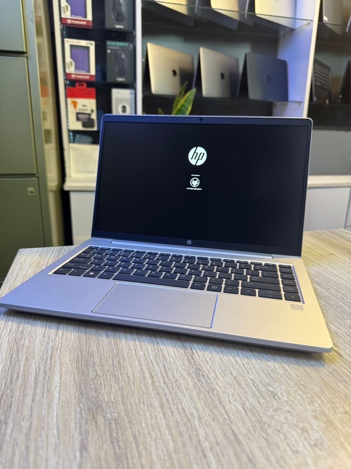 Hp ProBooK 445 G9 AMD Ryzen 5 5625U With Radeon Graphics 12 CPUs 2.3GHz 16gb Ram 512gb SSD Backlit Keyboard FHD Screen Display 60GHz Refresh Rate