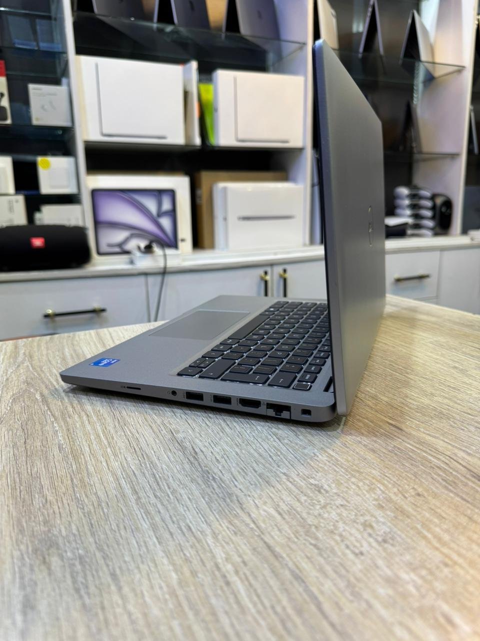 Dell Latitude 5420, intel core i5, 11th generation, 16gb ram, 256gb ssd, 14