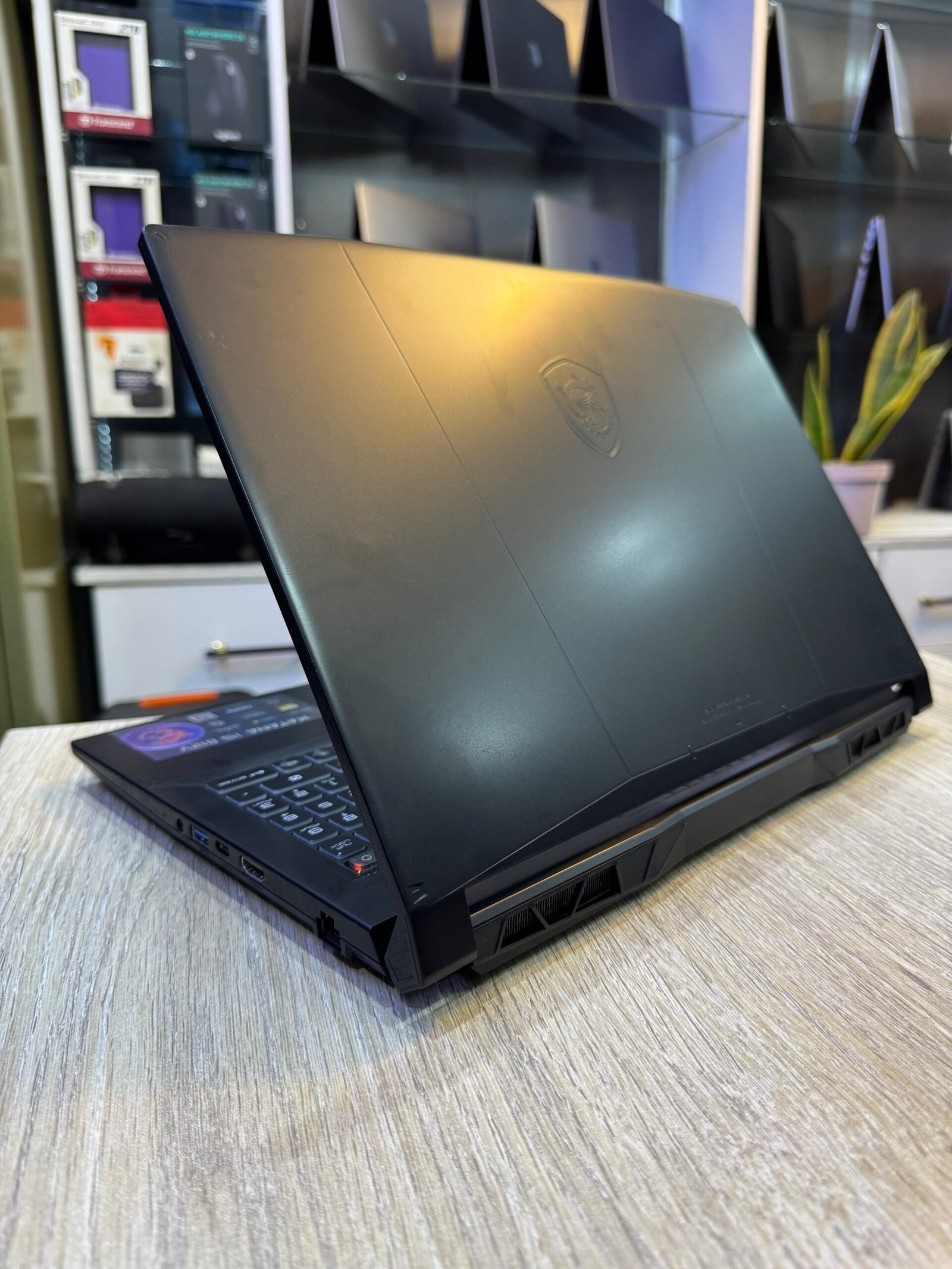 MSI Katana 15, intel core i7, 12th generation, 32gb ram, 1TB SSD, 15.6